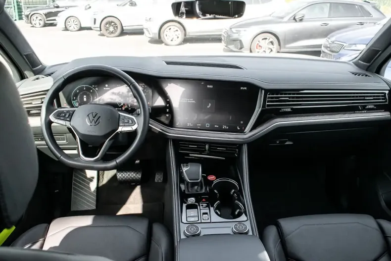 Volkswagen Touareg din 2024 cu 6.540 km - oferta VOL103361 - foto 9