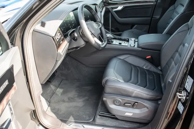 Volkswagen Touareg din 2024 cu 6.540 km - oferta VOL103361 - foto 13