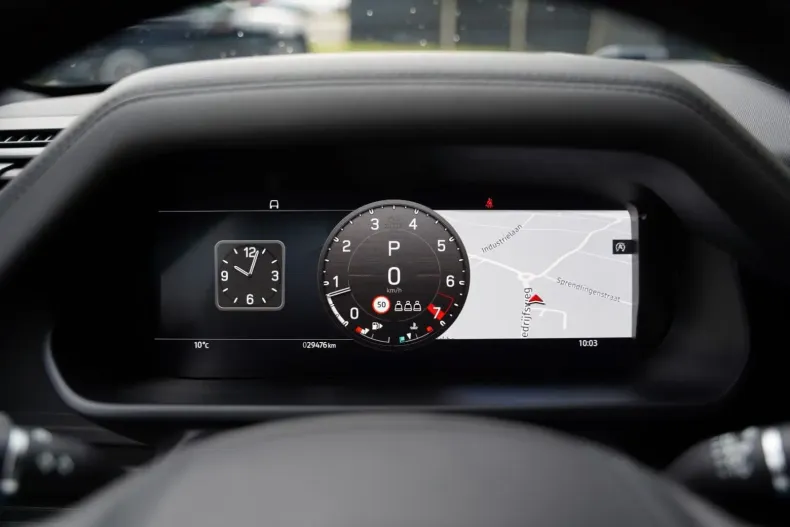 Land Rover Defender din 2023 cu 29.476 km - oferta LAN103365 - foto 10