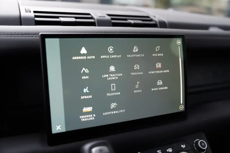 Land Rover Defender din 2023 cu 29.476 km - oferta LAN103365 - foto 15