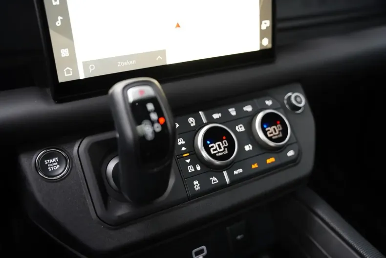 Land Rover Defender din 2023 cu 29.476 km - oferta LAN103365 - foto 18