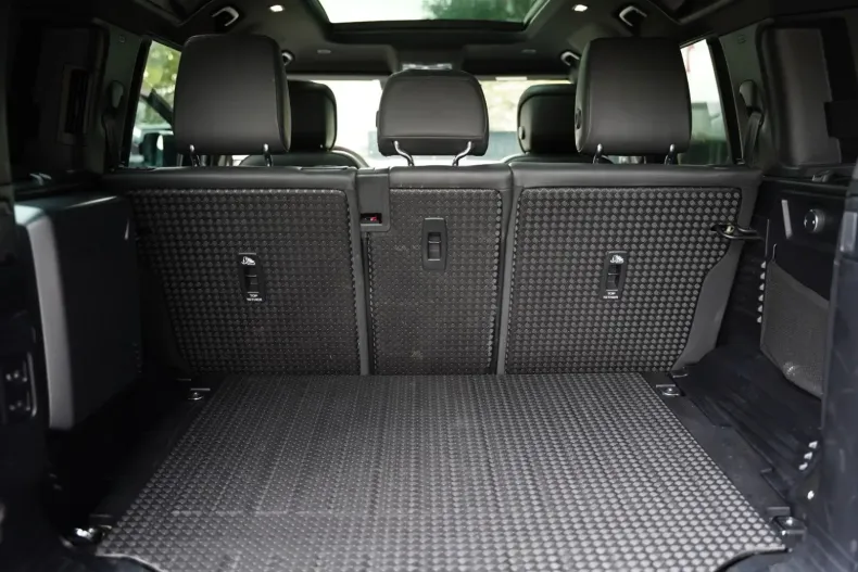 Land Rover Defender din 2023 cu 29.476 km - oferta LAN103365 - foto 27