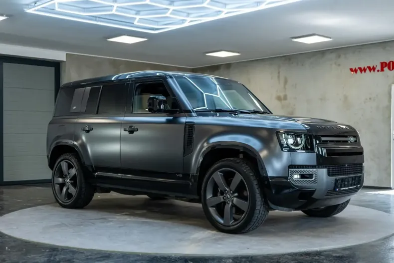 Land Rover Defender din 2023 cu 73.650 km - oferta LAN103367 - foto 1