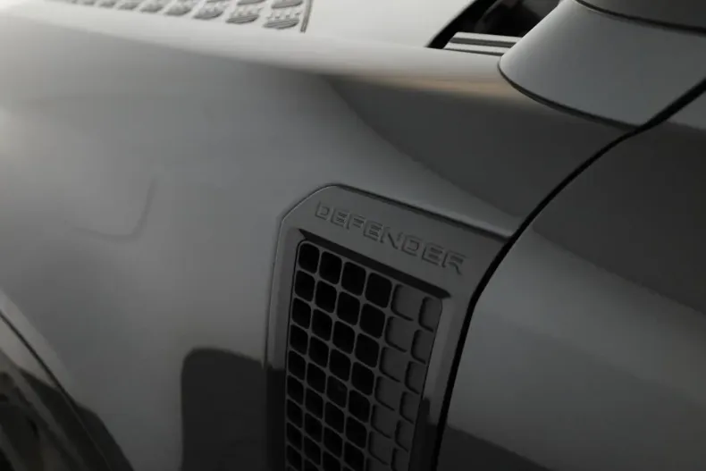 Land Rover Defender din 2023 cu 51.900 km - oferta LAN103368 - foto 13