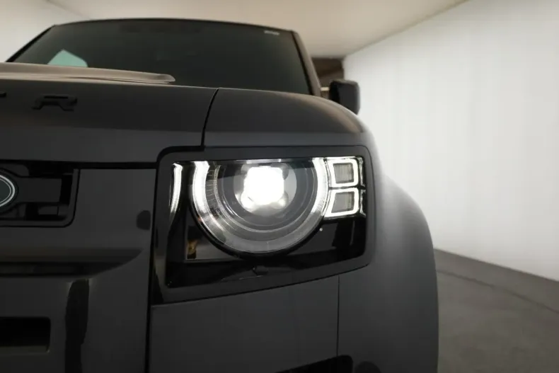 Land Rover Defender din 2023 cu 51.900 km - oferta LAN103368 - foto 14