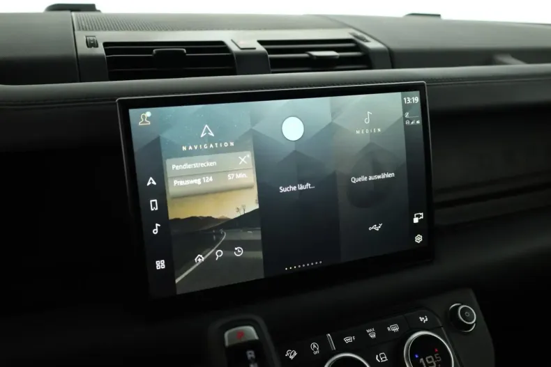 Land Rover Defender din 2023 cu 51.900 km - oferta LAN103368 - foto 27