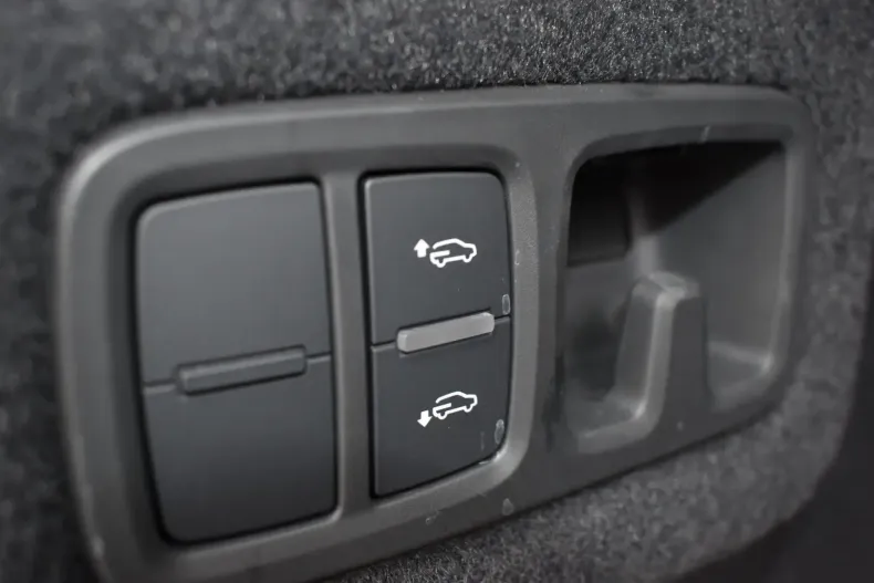 Lamborghini Urus din 2021 cu 60.000 km - oferta LAM103370 - foto 26