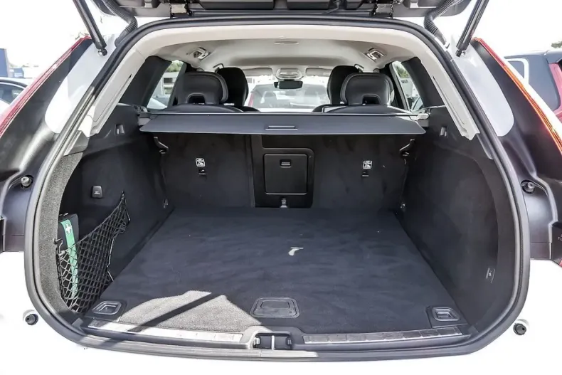 Volvo XC60 din 2024 cu 58.876 km - oferta VOL103374 - foto 13