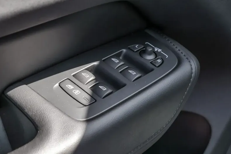 Volvo XC60 din 2024 cu 58.876 km - oferta VOL103374 - foto 18