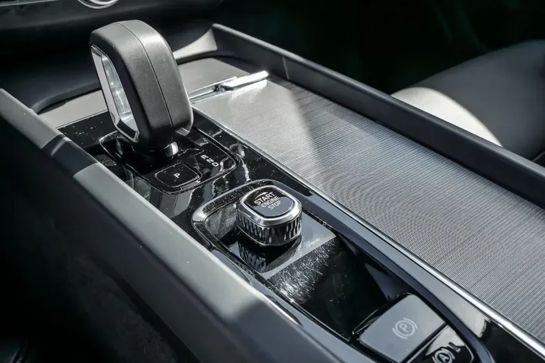 Volvo XC60 din 2024 cu 58.876 km - oferta VOL103374 - foto 27