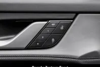 Porsche Taycan din 2023 cu 59.900 km - oferta POR103379 - foto 12