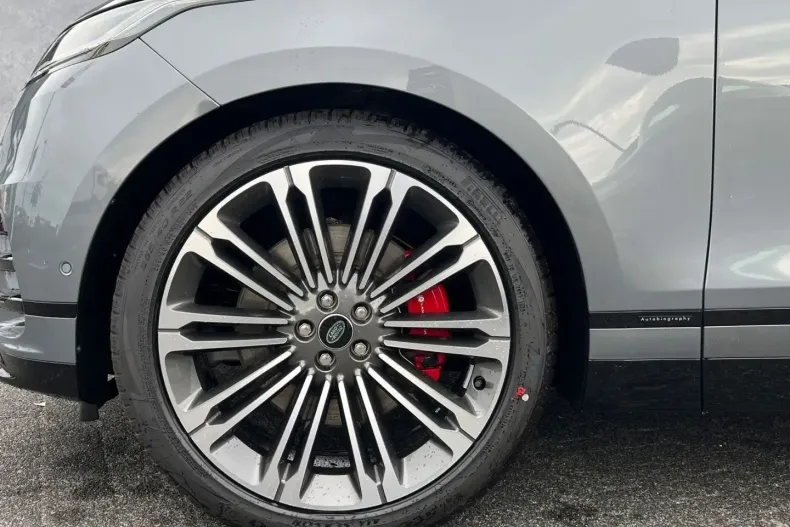 Land Rover Range Rover Velar din 2024 cu 2.700 km - oferta LAN103385 - foto 5