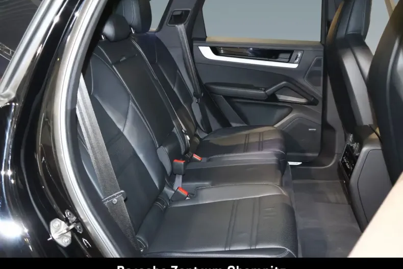 Porsche Cayenne din 2024 cu 26.990 km - oferta POR103391 - foto 8