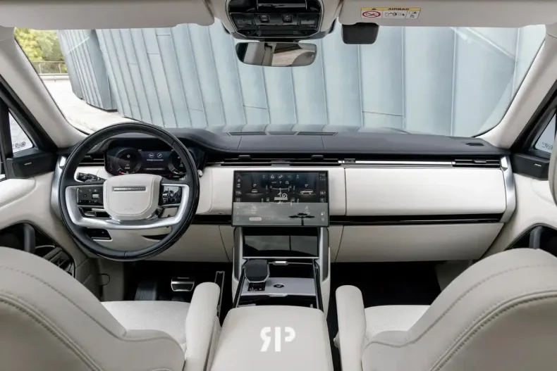 Land Rover Range Rover din 2024 cu 11.000 km - oferta LAN103396 - foto 11