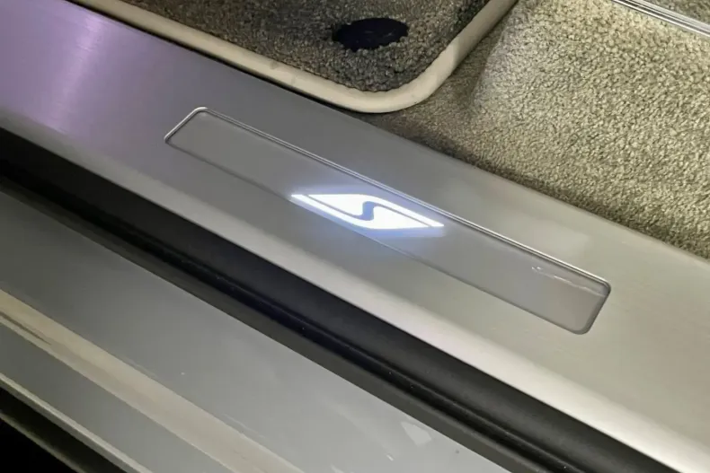 Bentley Bentayga din 2023 cu 7.500 km - oferta BEN103397 - foto 29