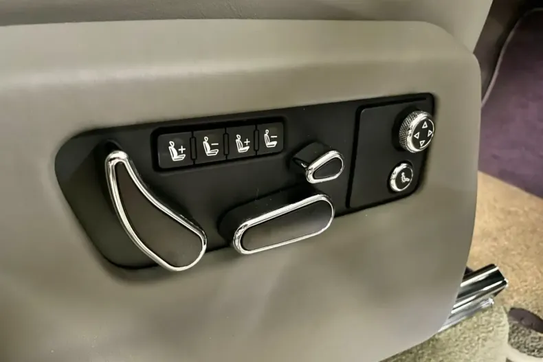 Bentley Bentayga din 2023 cu 7.500 km - oferta BEN103397 - foto 33