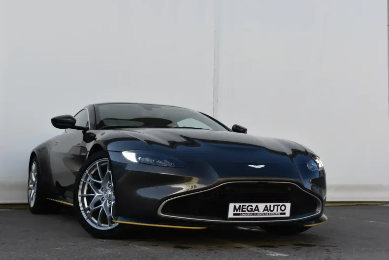 Aston Martin V8 Vantage din 2021 cu 3.100 km - oferta AST103402 - foto 1