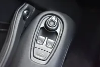 Aston Martin V8 Vantage din 2021 cu 3.100 km - oferta AST103402 - foto 20