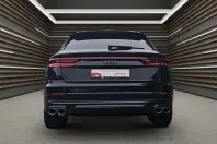 Audi SQ8 din 2022 cu 39.966 km - oferta AUD103403 - foto 4