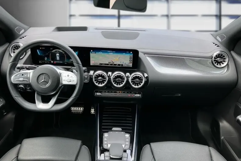 Mercedes-Benz GLA 45 AMG din 2021 cu 26.076 km - oferta MER103406 - foto 6