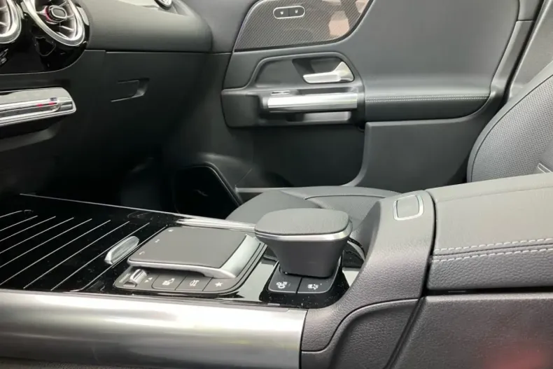 Mercedes-Benz GLA 45 AMG din 2021 cu 26.076 km - oferta MER103406 - foto 17