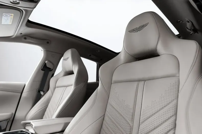 Aston Martin DBX din 2024 cu 4.000 km - oferta AST103408 - foto 6