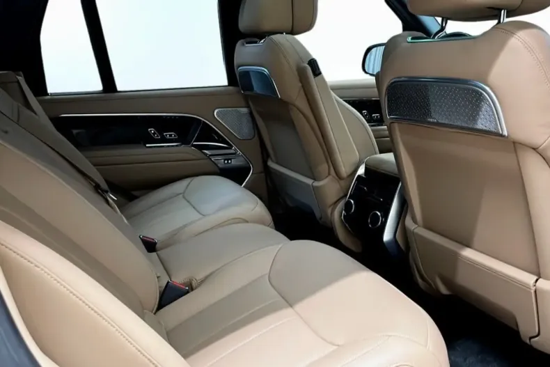 Land Rover Range Rover din 2024 cu 3.500 km - oferta LAN103410 - foto 9