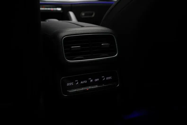 Mercedes-Benz GLE 300 din 2024 cu 20.950 km - oferta MER103412 - foto 21