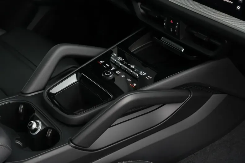 Porsche Cayenne din 2024 cu 16.900 km - oferta POR103415 - foto 30