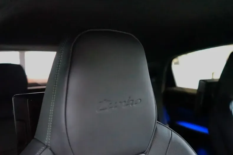 Porsche Cayenne din 2025 cu 8.999 km - oferta POR103419 - foto 9