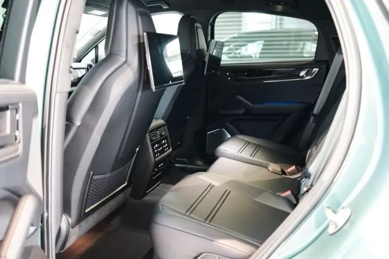 Porsche Cayenne din 2025 cu 8.999 km - oferta POR103419 - foto 10