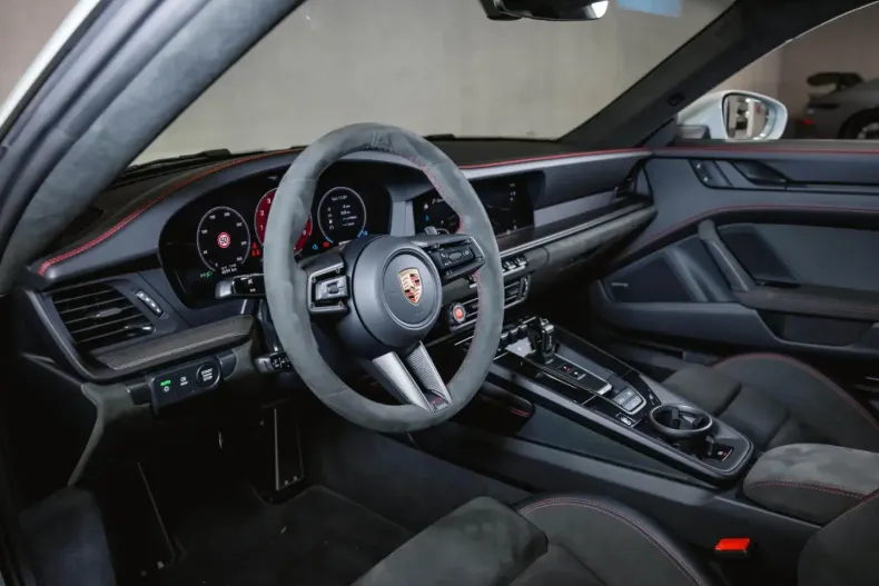 Porsche 992 din 2024 cu 4.100 km - oferta POR103432 - foto 15