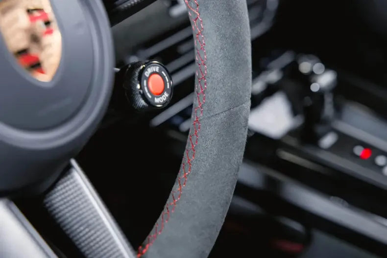 Porsche 992 din 2024 cu 4.100 km - oferta POR103432 - foto 18