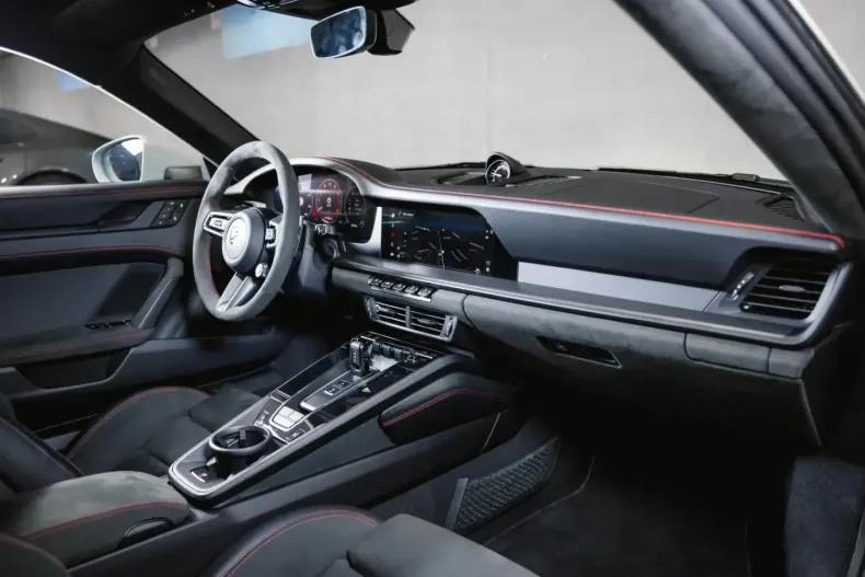 Porsche 992 din 2024 cu 4.100 km - oferta POR103432 - foto 20