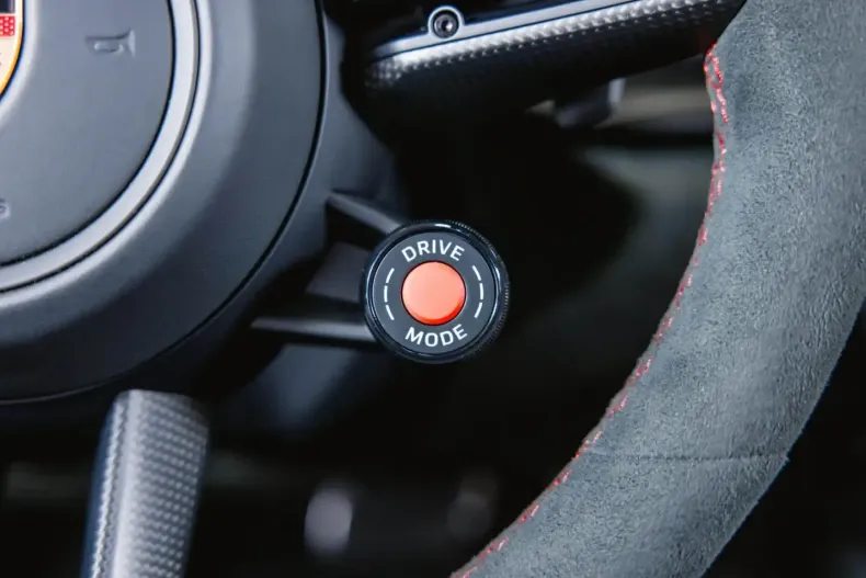 Porsche 992 din 2024 cu 4.100 km - oferta POR103432 - foto 30