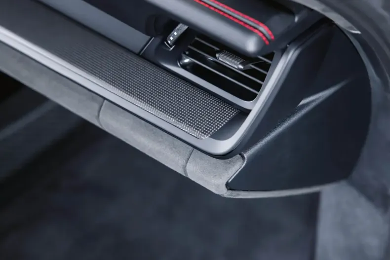 Porsche 992 din 2024 cu 4.100 km - oferta POR103432 - foto 40