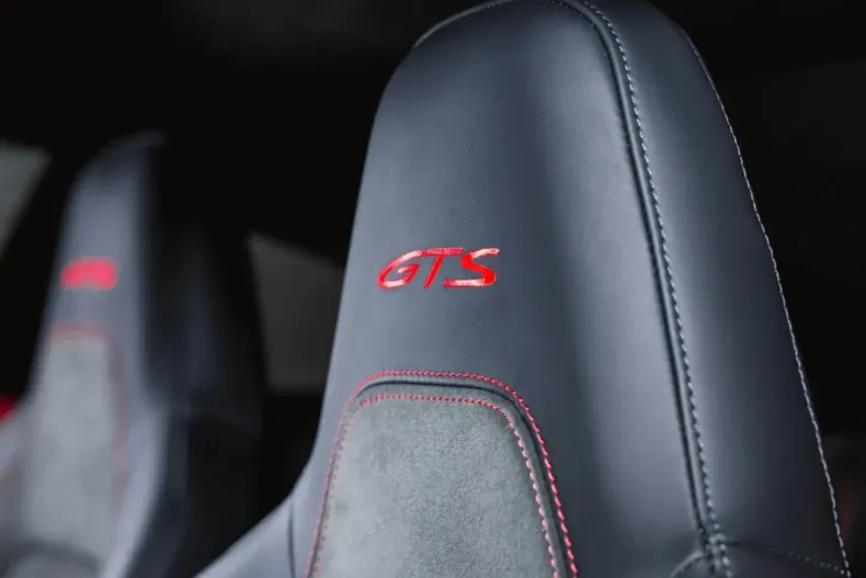 Porsche 992 din 2024 cu 4.100 km - oferta POR103432 - foto 43