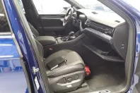 Volkswagen Touareg din 2024 cu 16.100 km - oferta VOL103439 - foto 4