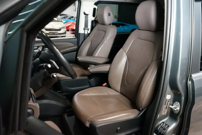 Mercedes-Benz V 300 din 2021 cu 56.835 km - oferta MER103440 - foto 13