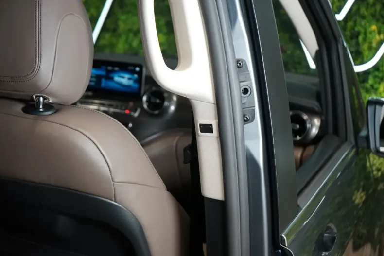 Mercedes-Benz V 300 din 2021 cu 56.835 km - oferta MER103440 - foto 21