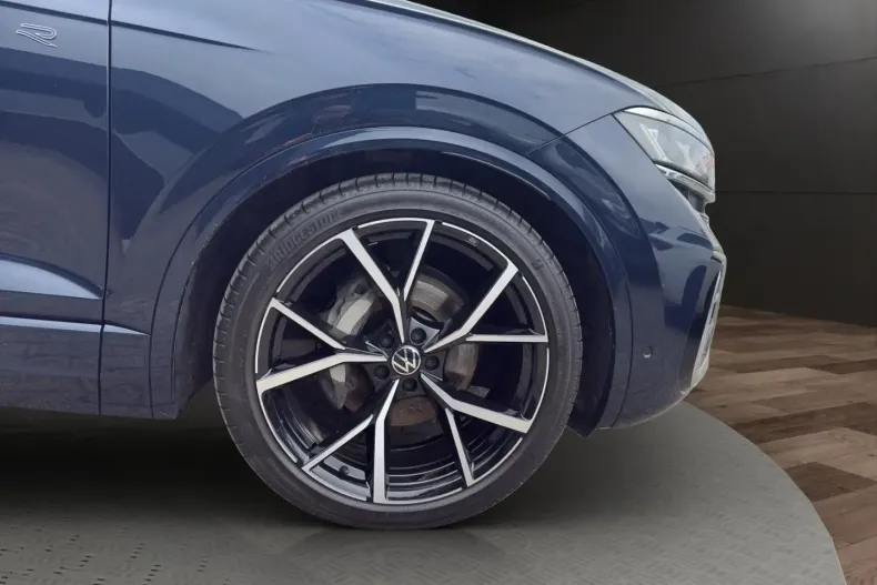 Volkswagen Touareg din 2024 cu 19.322 km - oferta VOL103446 - foto 7