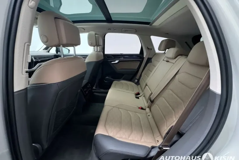 Volkswagen Touareg din 2024 cu 10.182 km - oferta VOL103447 - foto 7