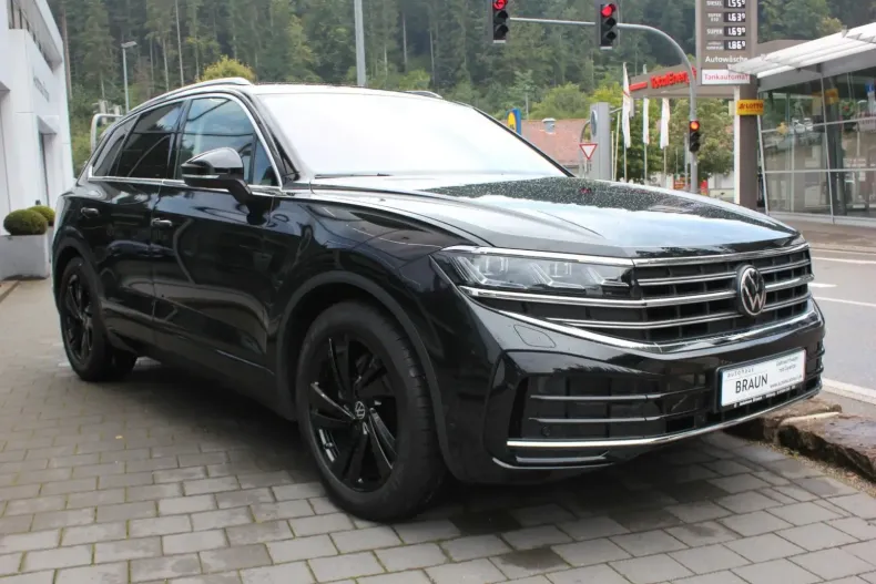 Volkswagen Touareg din 2024 cu 7.990 km - oferta VOL103450 - foto 3