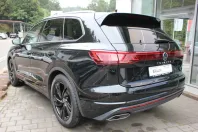 Volkswagen Touareg din 2024 cu 7.990 km - oferta VOL103450 - foto 4