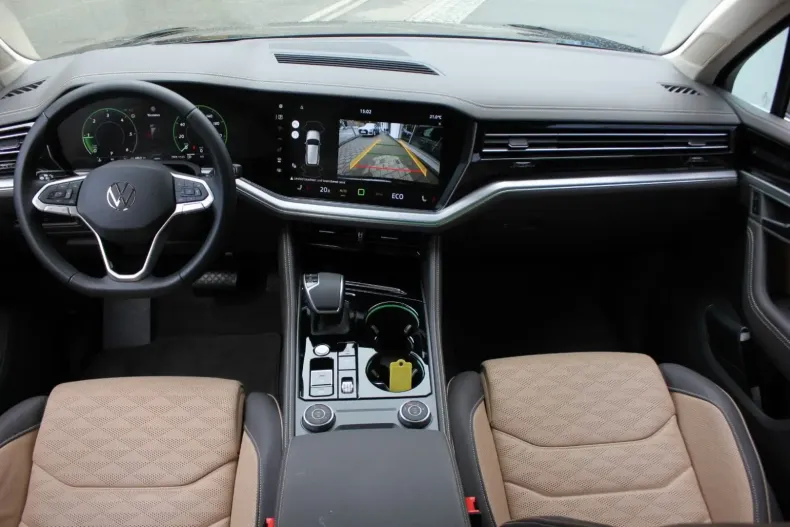 Volkswagen Touareg din 2024 cu 7.990 km - oferta VOL103450 - foto 9