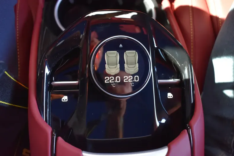 Ferrari Purosangue din 2025 cu 7.200 km - oferta FER103455 - foto 12