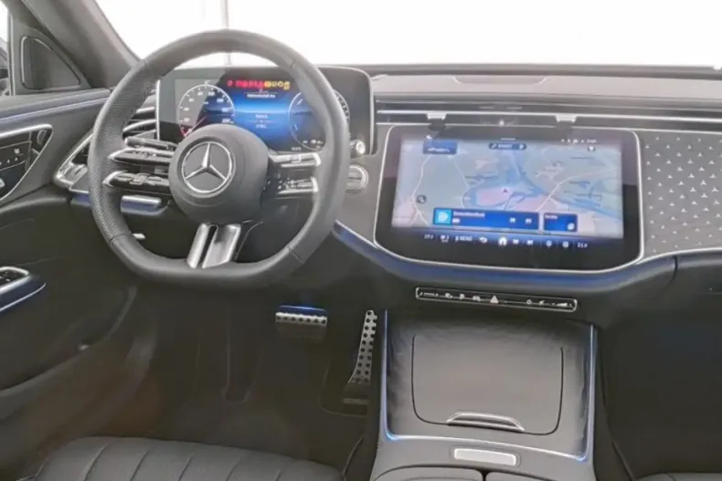 Mercedes-Benz E 300 din 2024 cu 17.051 km - oferta MER103461 - foto 7