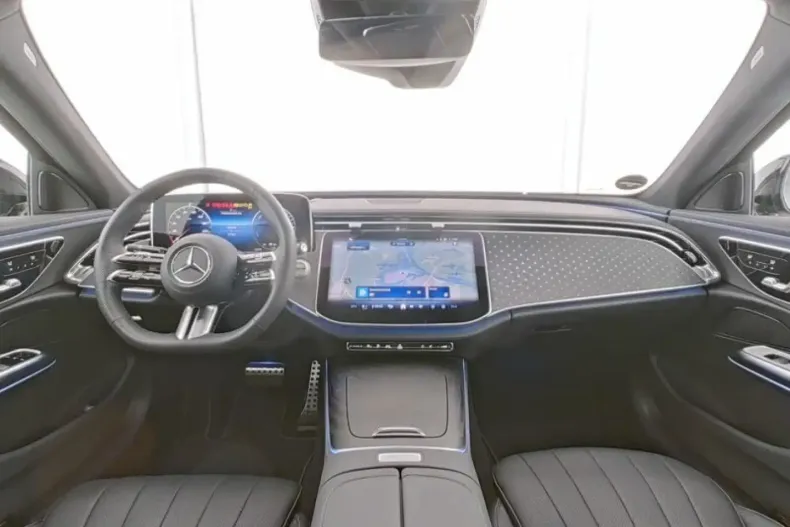 Mercedes-Benz E 300 din 2024 cu 17.051 km - oferta MER103461 - foto 8