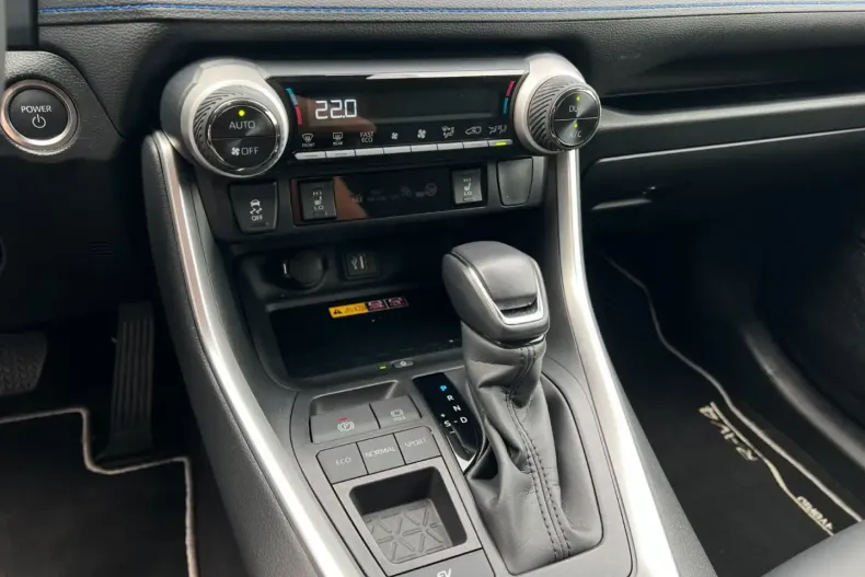 Toyota RAV4 din 2024 cu 17.100 km - oferta TOY103468 - foto 15