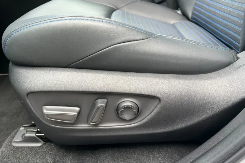 Toyota RAV4 din 2024 cu 17.100 km - oferta TOY103468 - foto 16